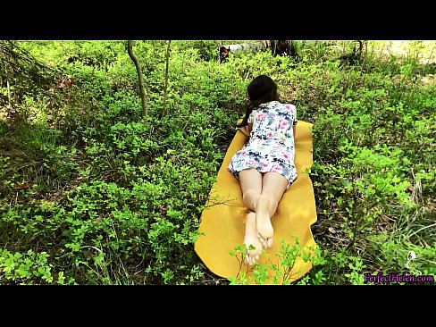 ❤️ Stranger auf Tinder masturbiert meine Muschi und fickt leidenschaftlich im Wald ❌ Sex video bei uns
