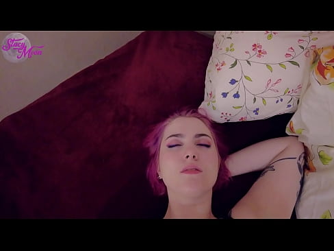 ❤️ Schlampige Klassenkameradin bat mich, die OBG mit ihr zu überspringen, also fickten wir ohne Kondom ❌ Sex video bei uns
