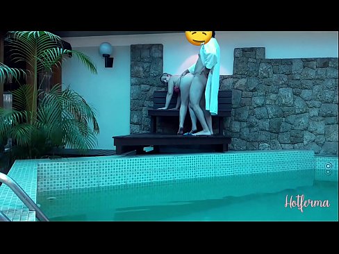 ❤️ Boss lädt Dienstmädchen zum Pool ein, kann aber einem heißen Sex nicht widerstehen ❌ Sex video bei uns